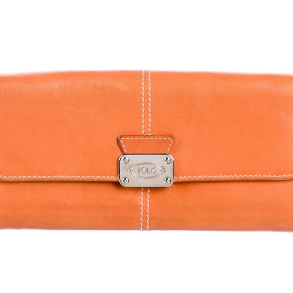 Tod's Orange Leather Wallet GUC...Needs Cleaned...See ALL PICTURES - Picture 1 of 9
